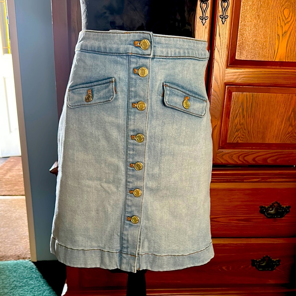 Talbots size 2 petite Denim Button-Front Skirt